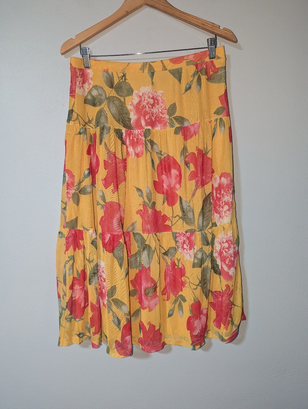L NWOT Nina Leonard Yellow Floral Print Midi Mesh Skirt
